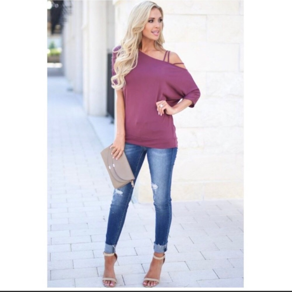 NWOT - Sexy Off the Shoulder T-Shirt - Picture 4 of 9